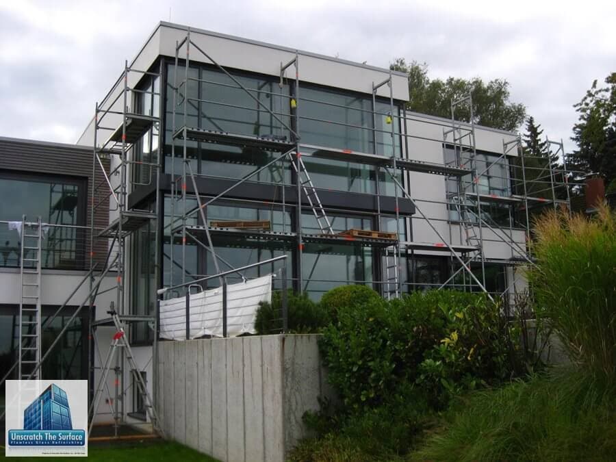 Professional Scratch Glass Repair Services