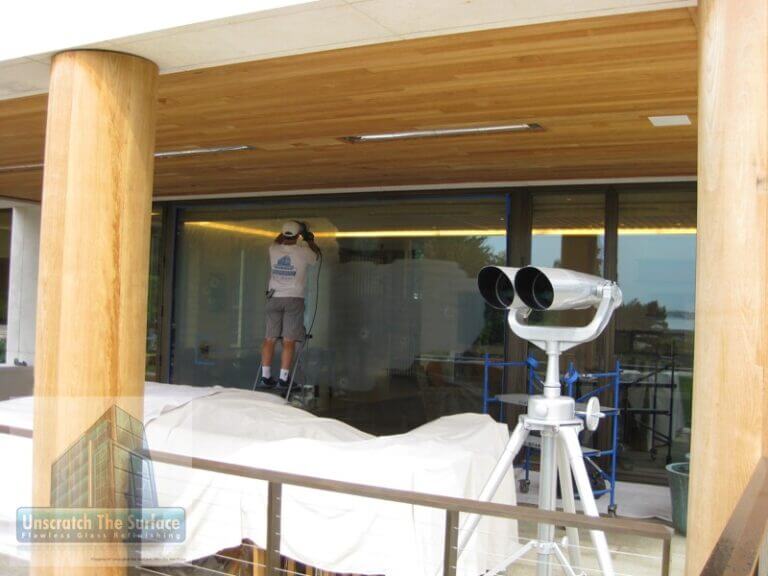 Unlocking Savings: The Cost of Scratched Glass Repair - Save More than Money Laminated Glass Resurfacing